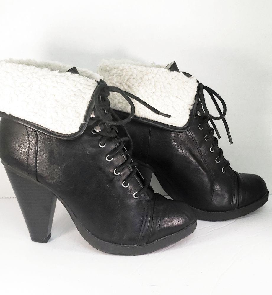 MIA Aubry Ankle Booties Sherpa Lining Black Sz 6